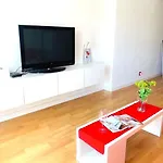 Апартаменты Summer Sun With Wifi And Pool In The Complex *