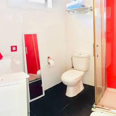 Apartment Summer Sun With Wifi And Pool In The Complex